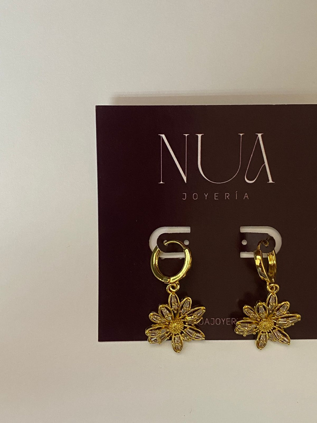 Aretes Bloom