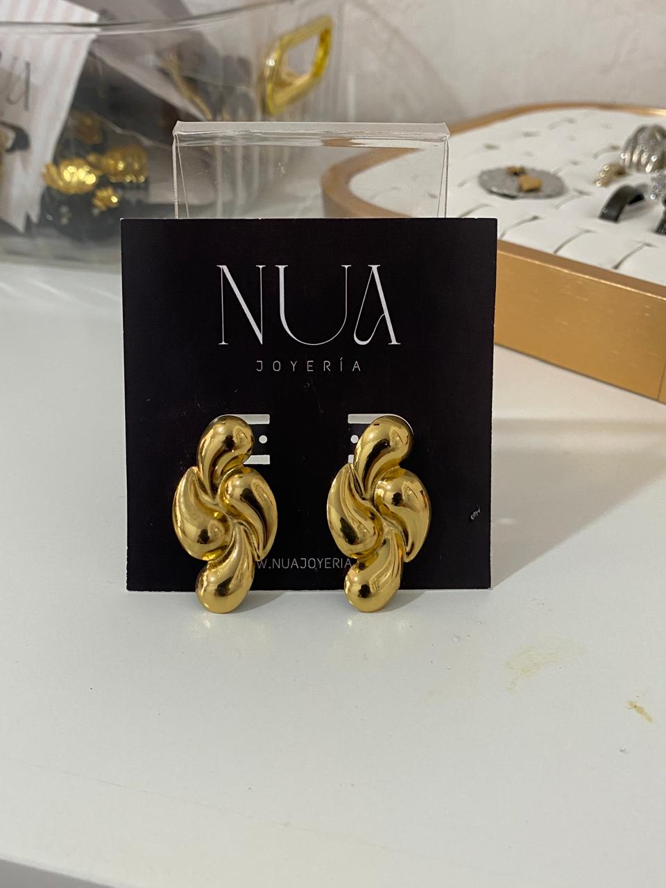 Aretes Lunea