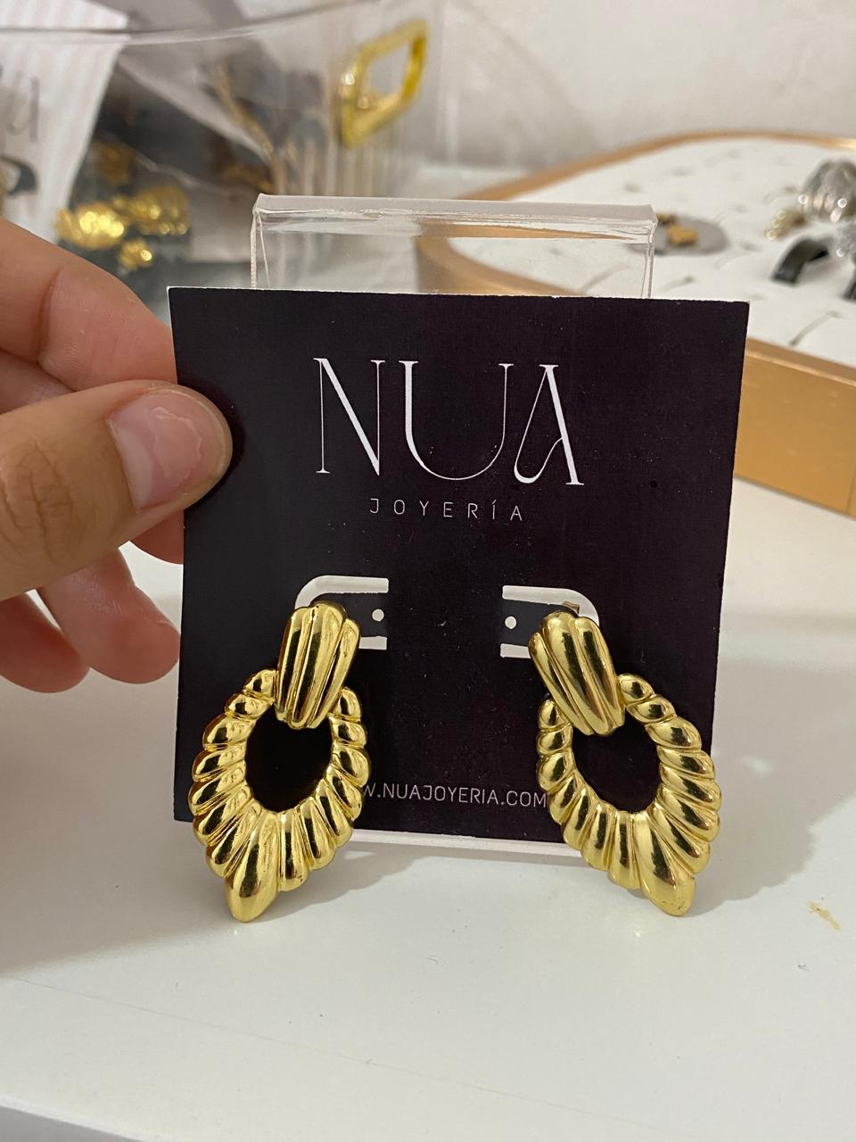 Aretes Evora