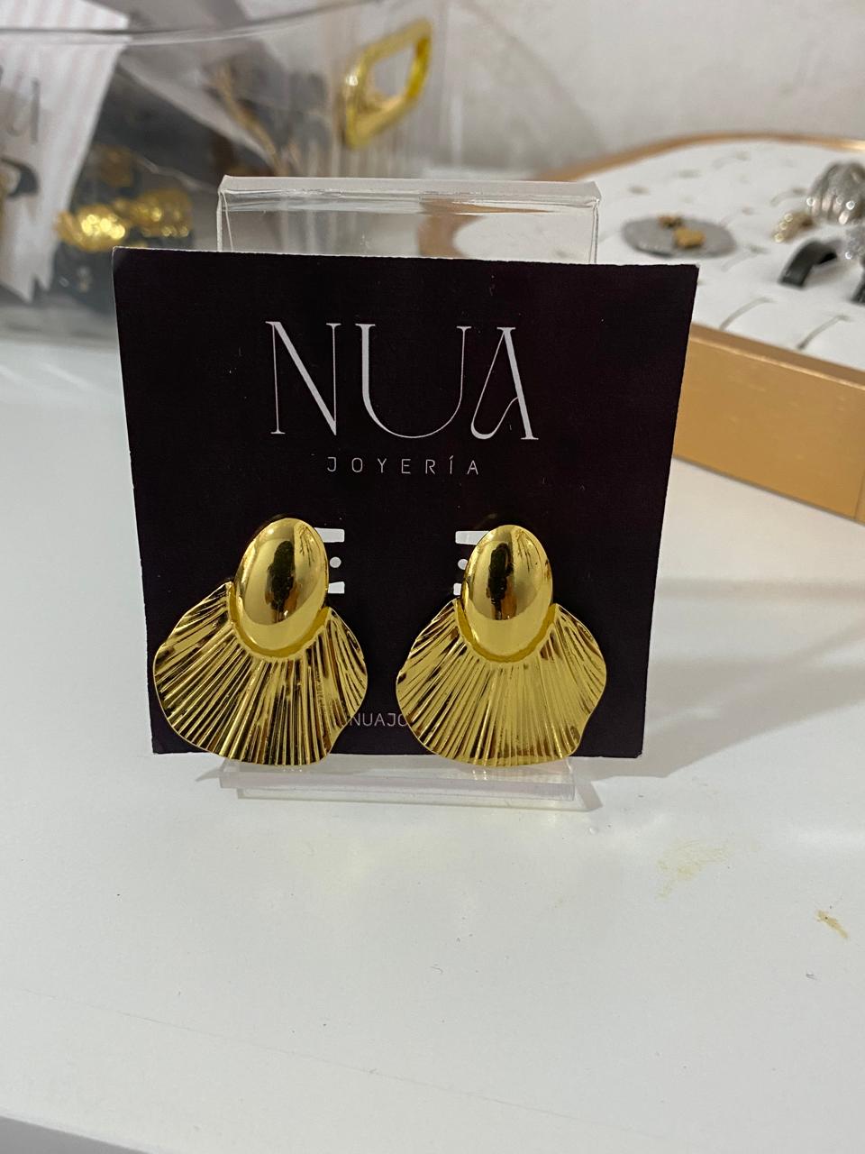 Aretes Vienna