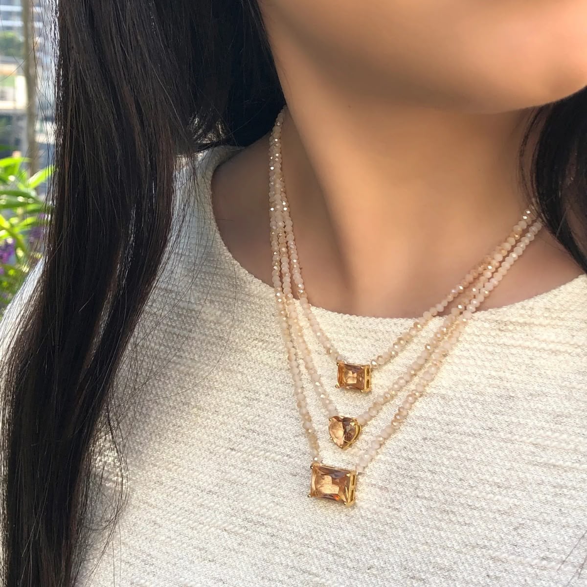 Collar Elara